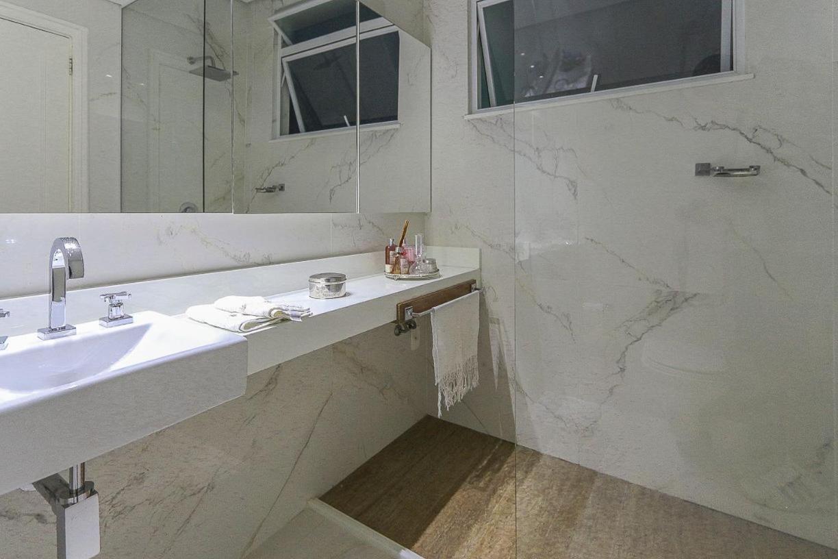 Amplo, Exclusivo E Proximo Ao Mar De Copacabana Рио-де-Жанейро Экстерьер фото